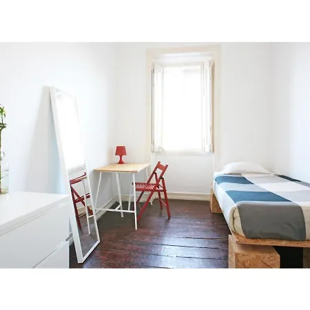 Friendly Hills Bairro Alto בית הארחה *